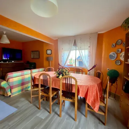 Casa Hiedras Marín